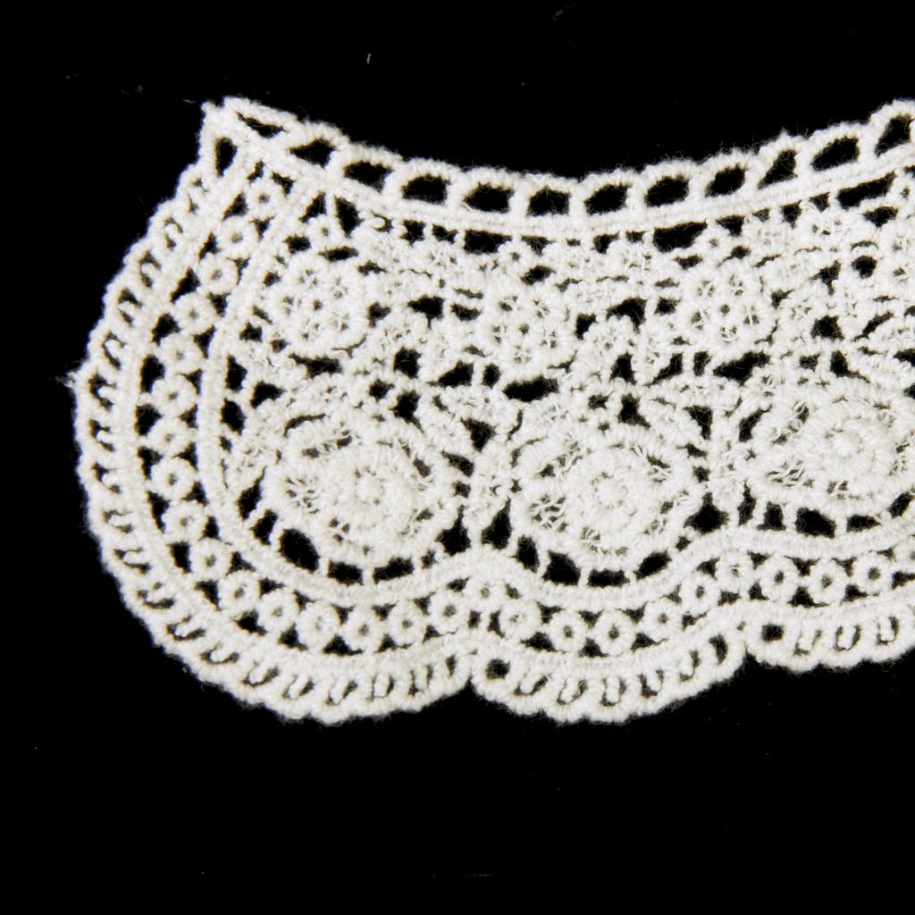 1pair White Flower DIY Lace Collar Sewing Craft Neckline Trimming Decoration 