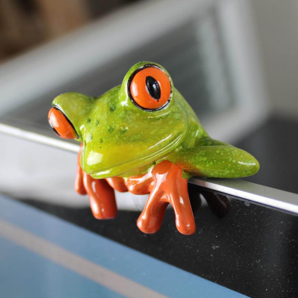 Resin Creative 3D Craft Frog Figurine Office Desk Computer Decoration #1
