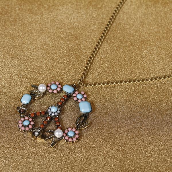 Acrylic Flower Pendant Necklace