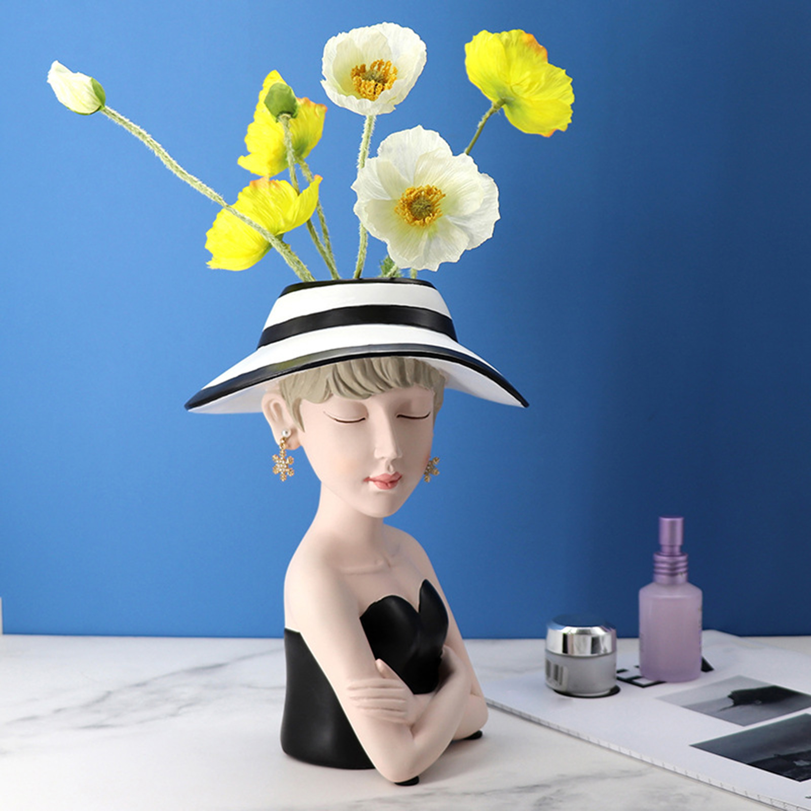 Flower Vase Durable Cute Girl Plant Pots for Living Room Indoor Outdoor Black White