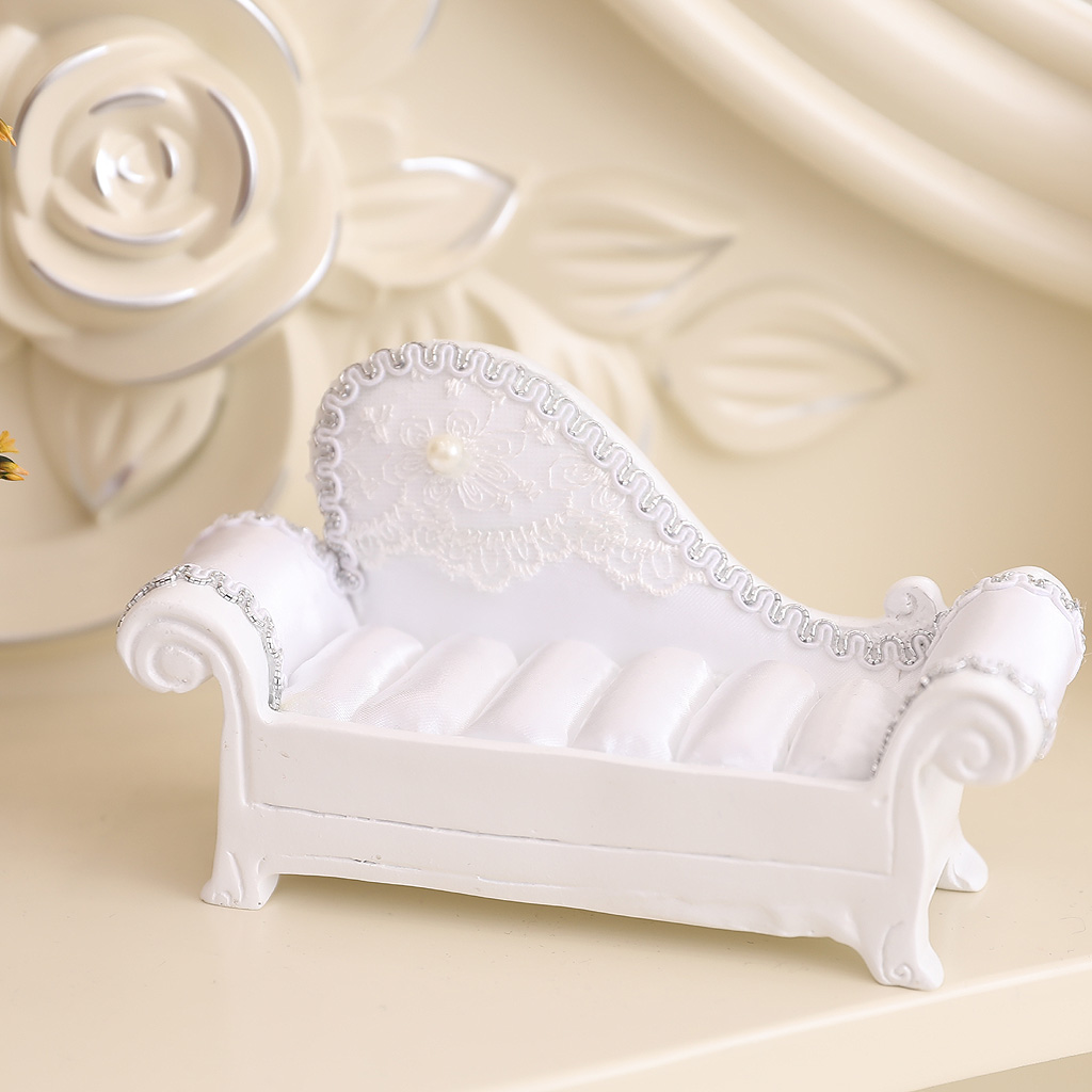 Lady Girls Mini Sofa Wedding Party Stand Holder Rack Ring Jewelry Display