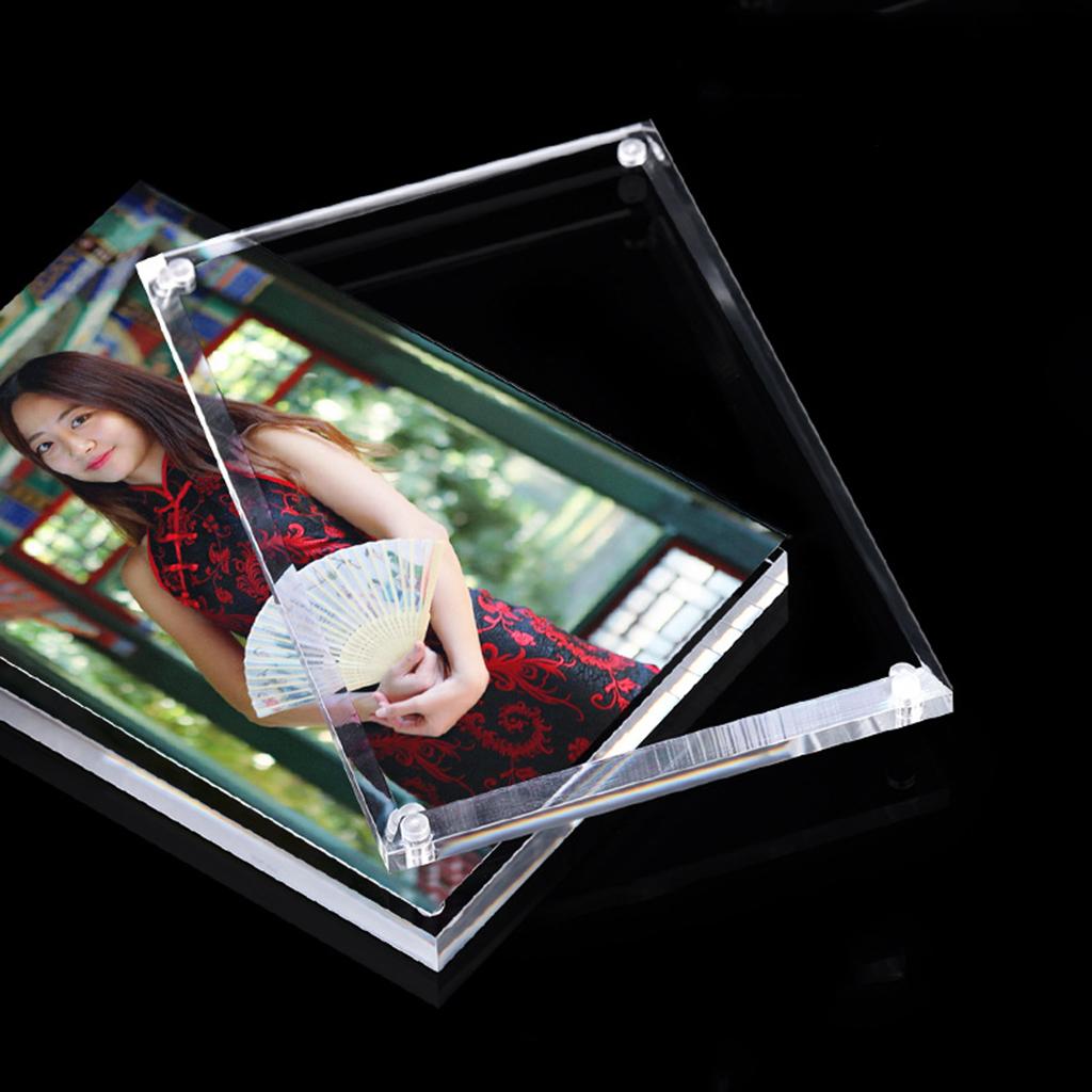 photoframe displaying photos