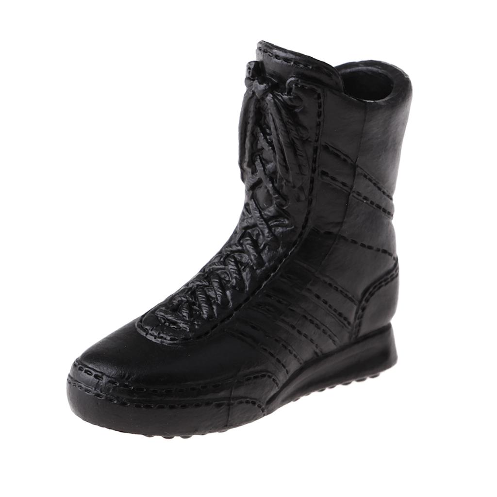 soldiers shoes