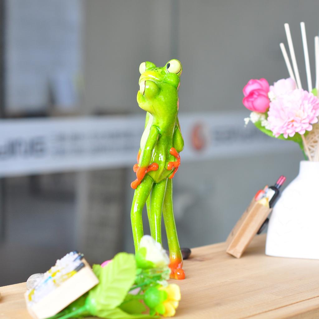 2x Resin 3D Craft Frog Figurine Office Decoration Collectible