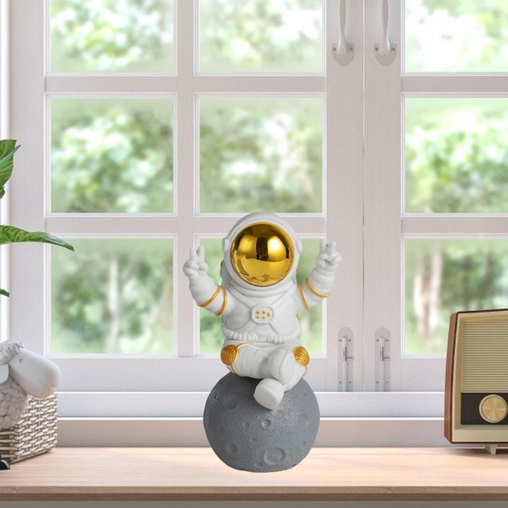 Resin Astronaut Figurines Sculpture Spaceman Miniatures Golden Sitting