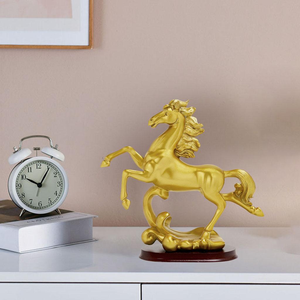 Decorative Horse Statue Sculpture Figure Art for Shopwindow Desk Ornament A