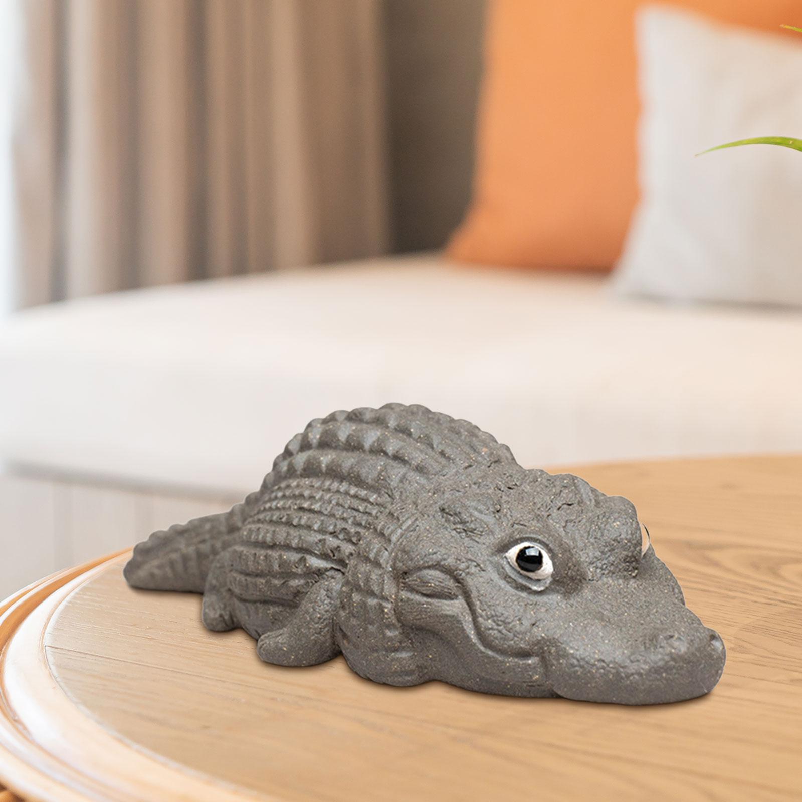Small Tea Pet Crocodile Statue for Tabletop Living Room Tea Table Decoration Gray