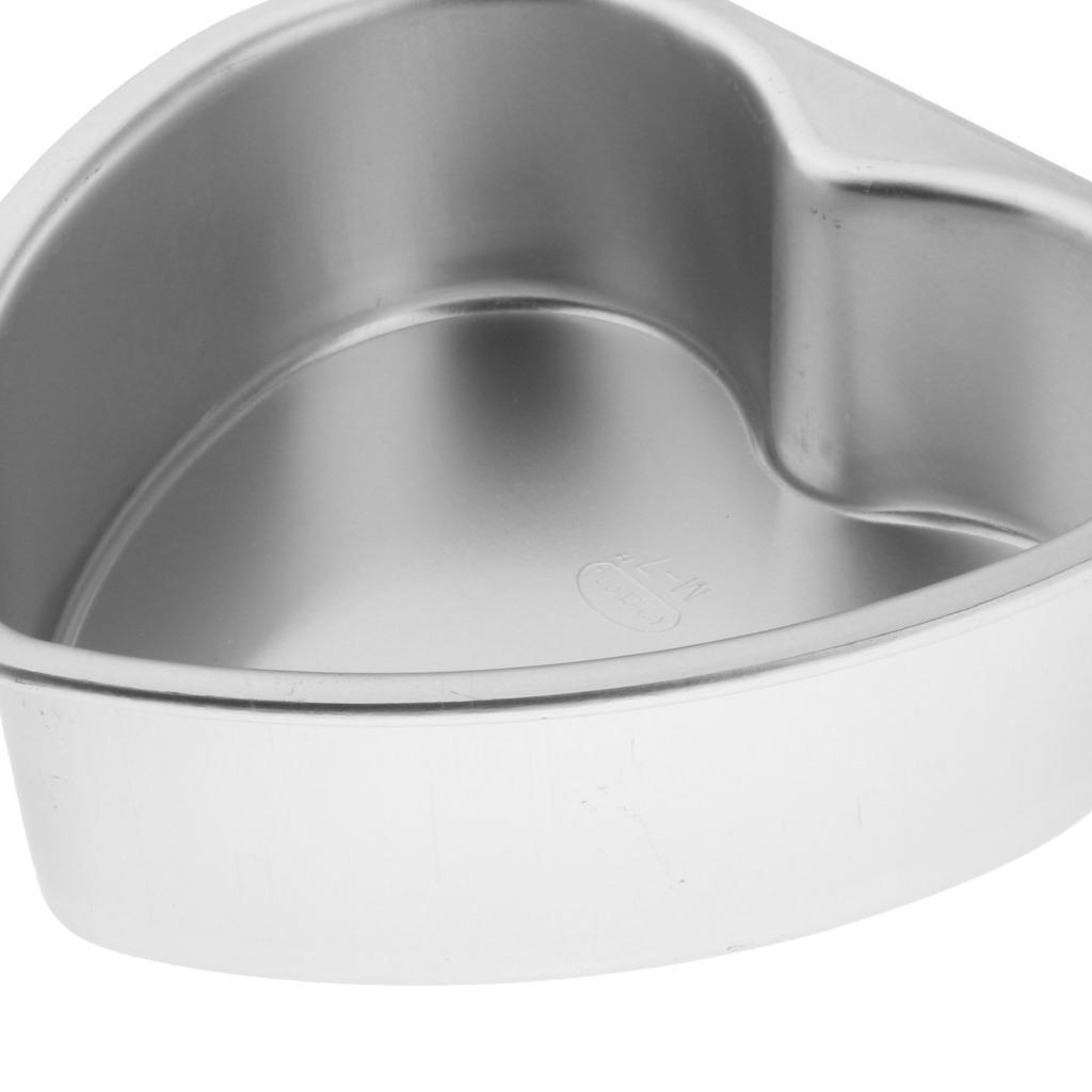 NonStick Springform Cake Tin Removable Bottom Heart Cake Mold Bakeware 7inch