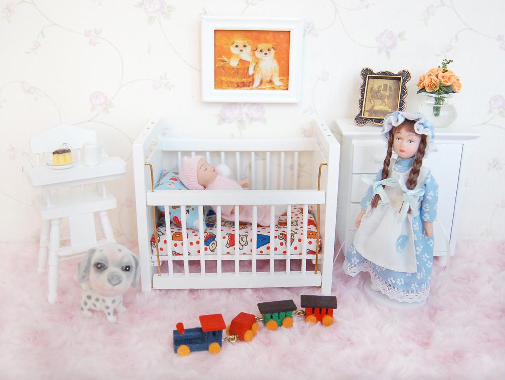 Kunststoff Mini Doppelstockbett Kinderzimmer Möbel Set für Puppenhaus 1:12