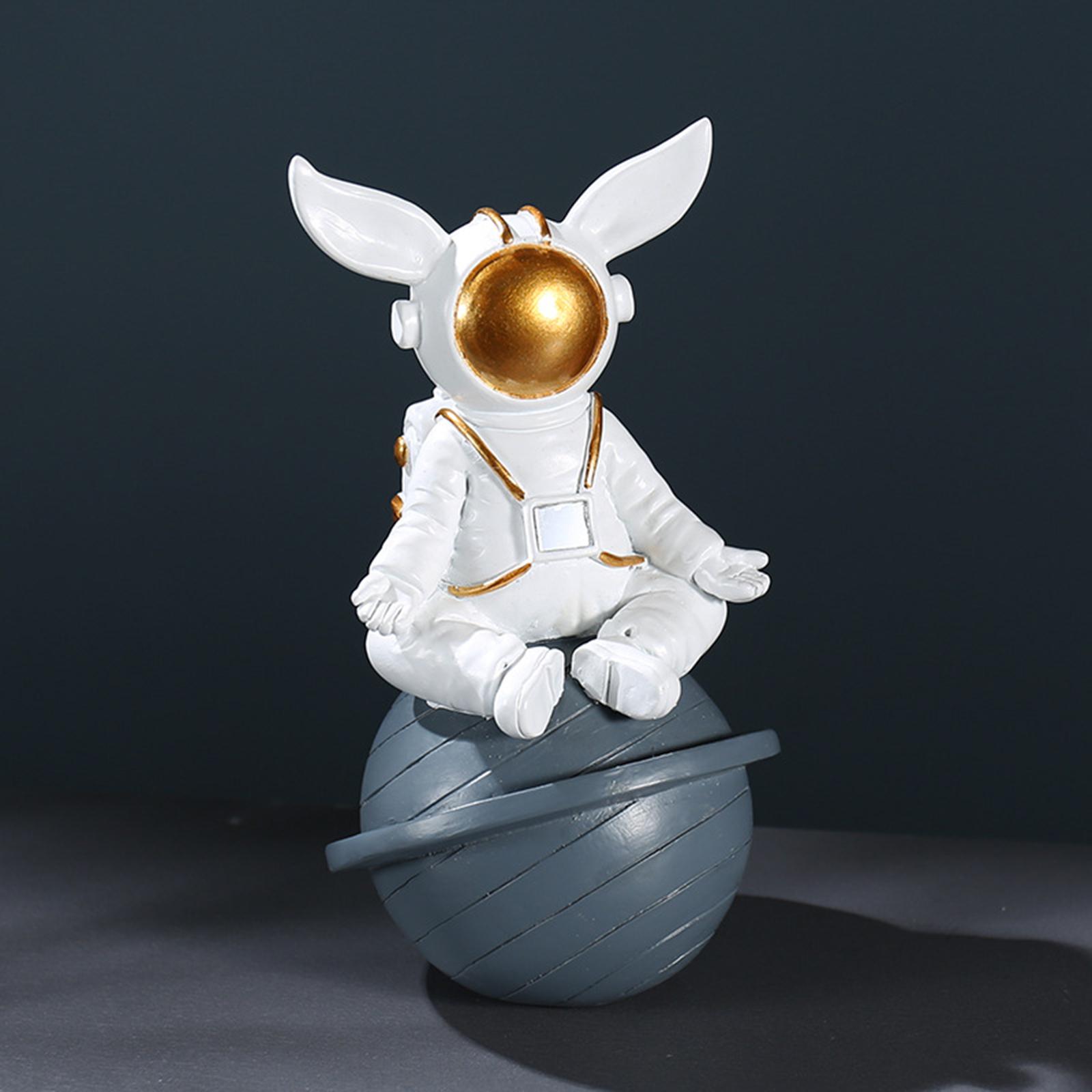 Spaceman Figurine Sculpture Astronaut Statue for Bookshelf Tabletop Bookcase 14.7cmx8cmx8cm