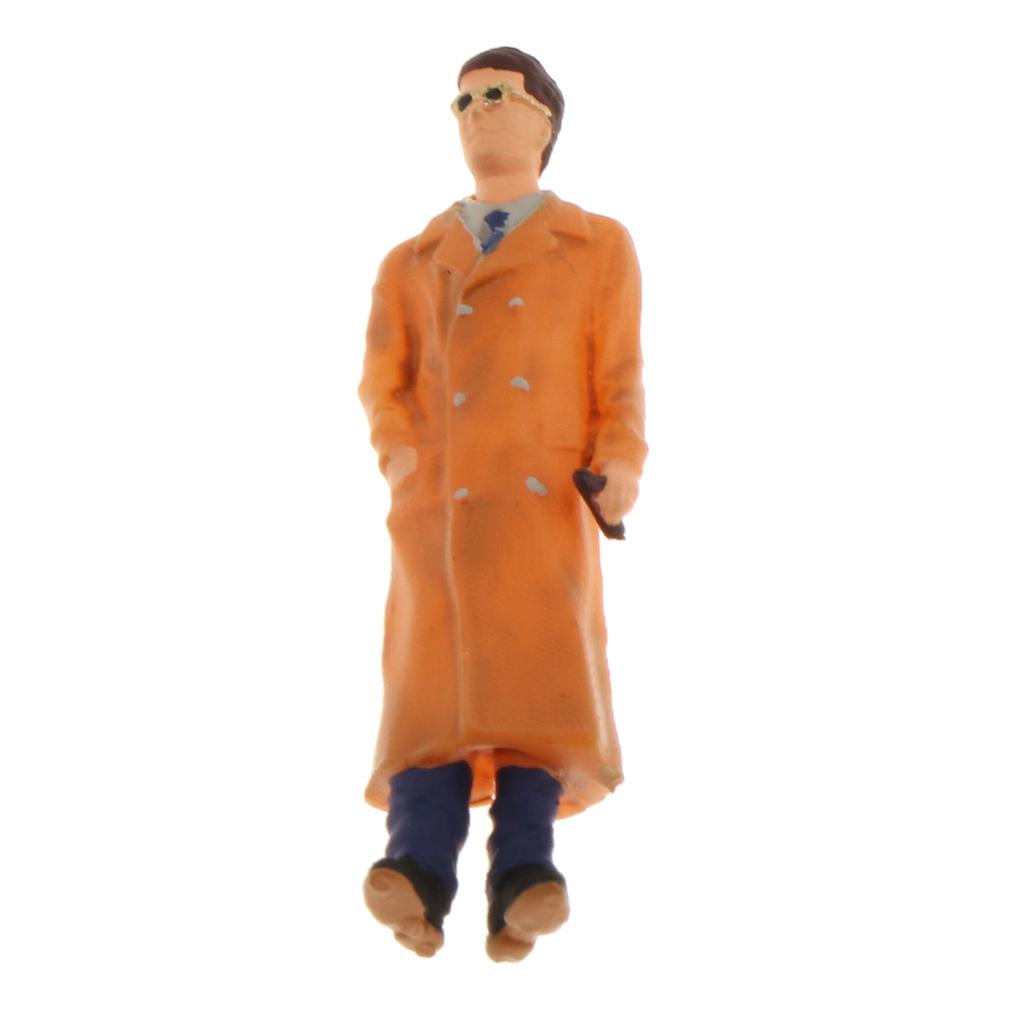 1/64 Miniature People Figures Street Scene Models coat Yellow Man