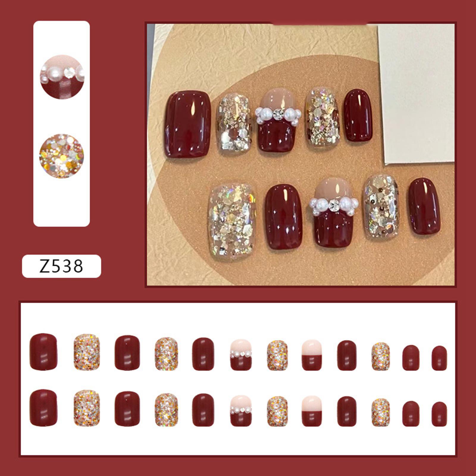 24x Press On Nails Sparkly Manicure Artificial for Women Girls dating