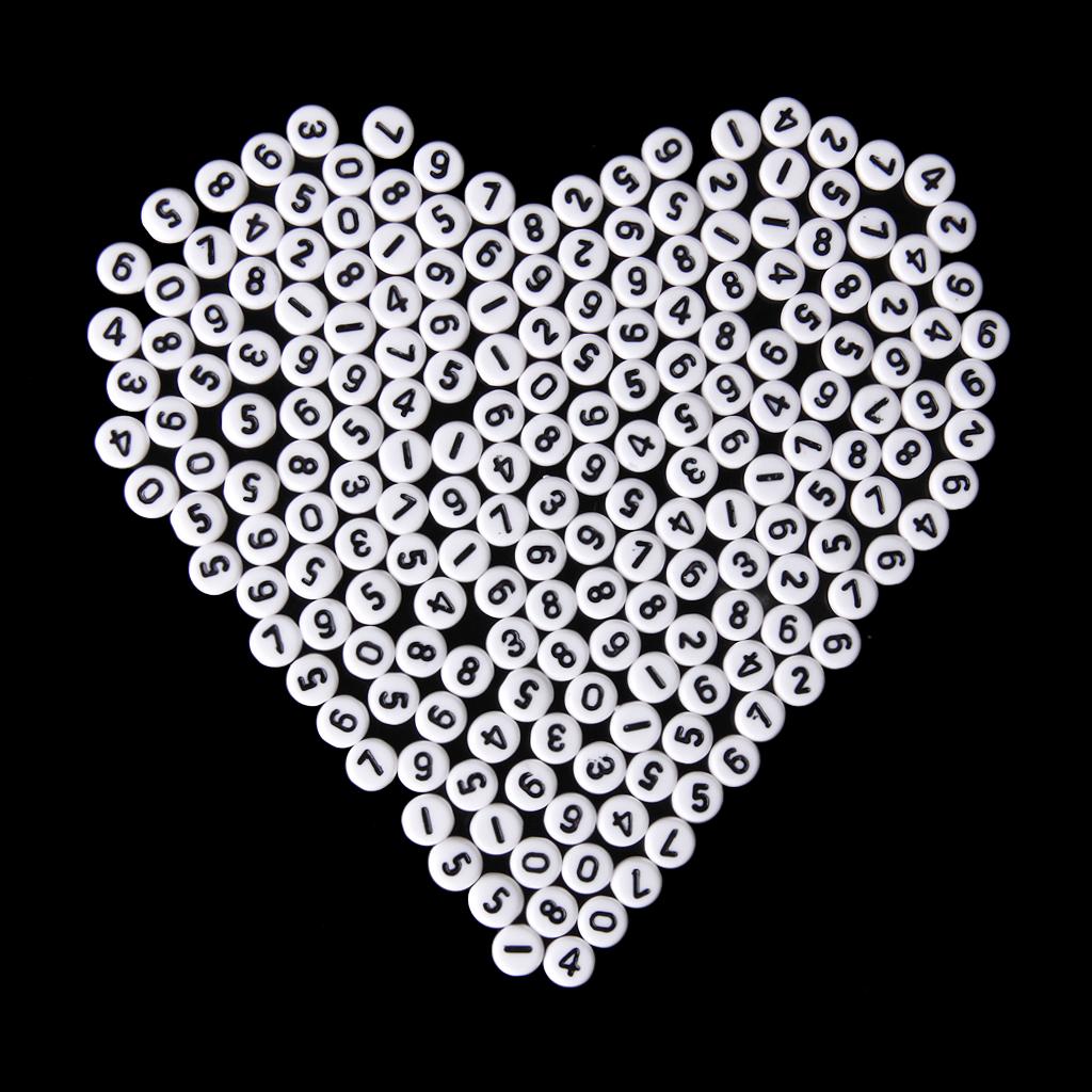 200pcs White Round NUmbers Spacer Beads 7mm