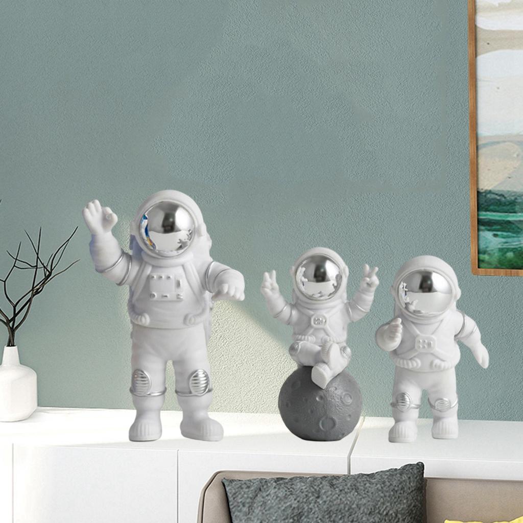 3pcs Astronaut Figurine Home Decor astronaut Statue Sculpture Decor Silver