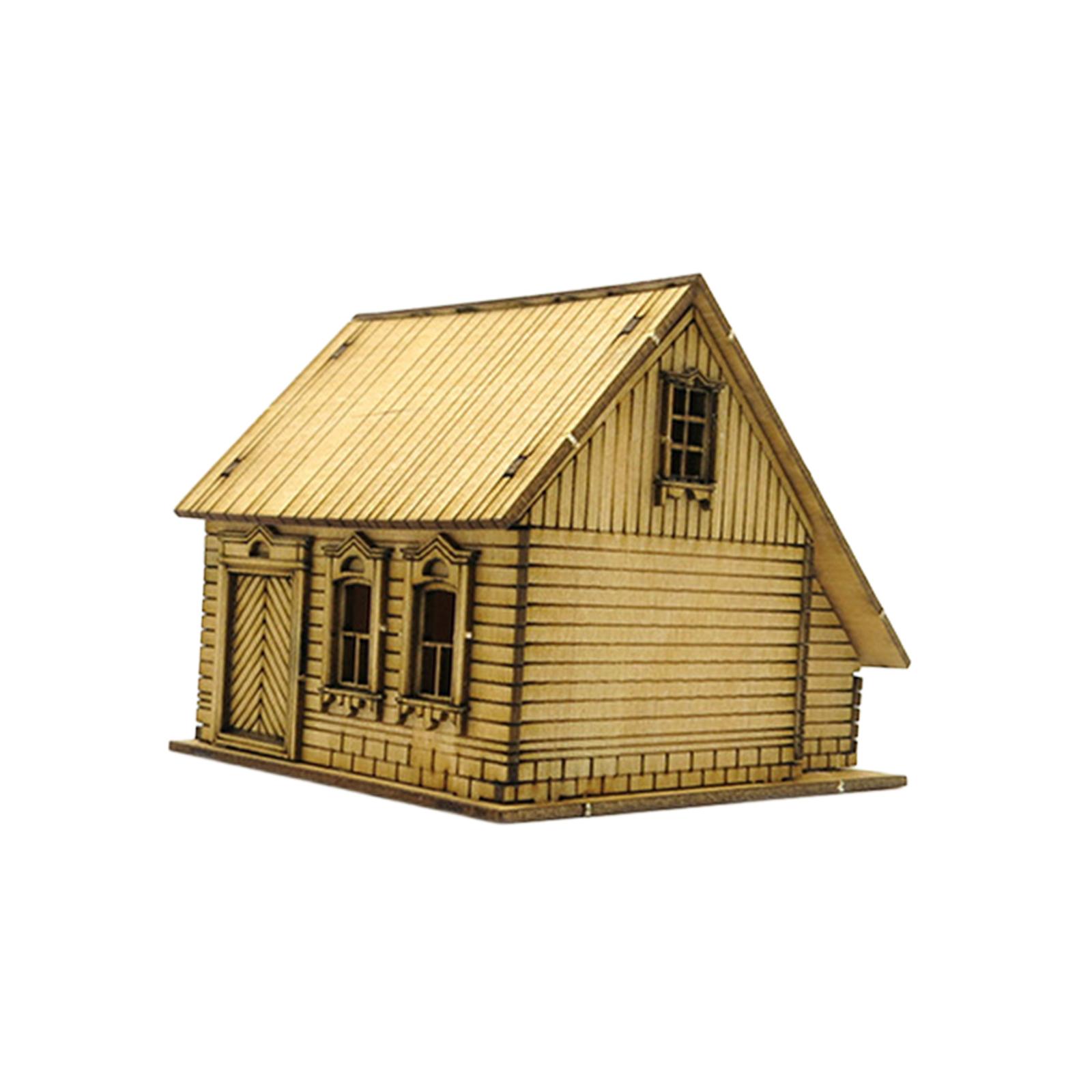 Wooden European House 1/72