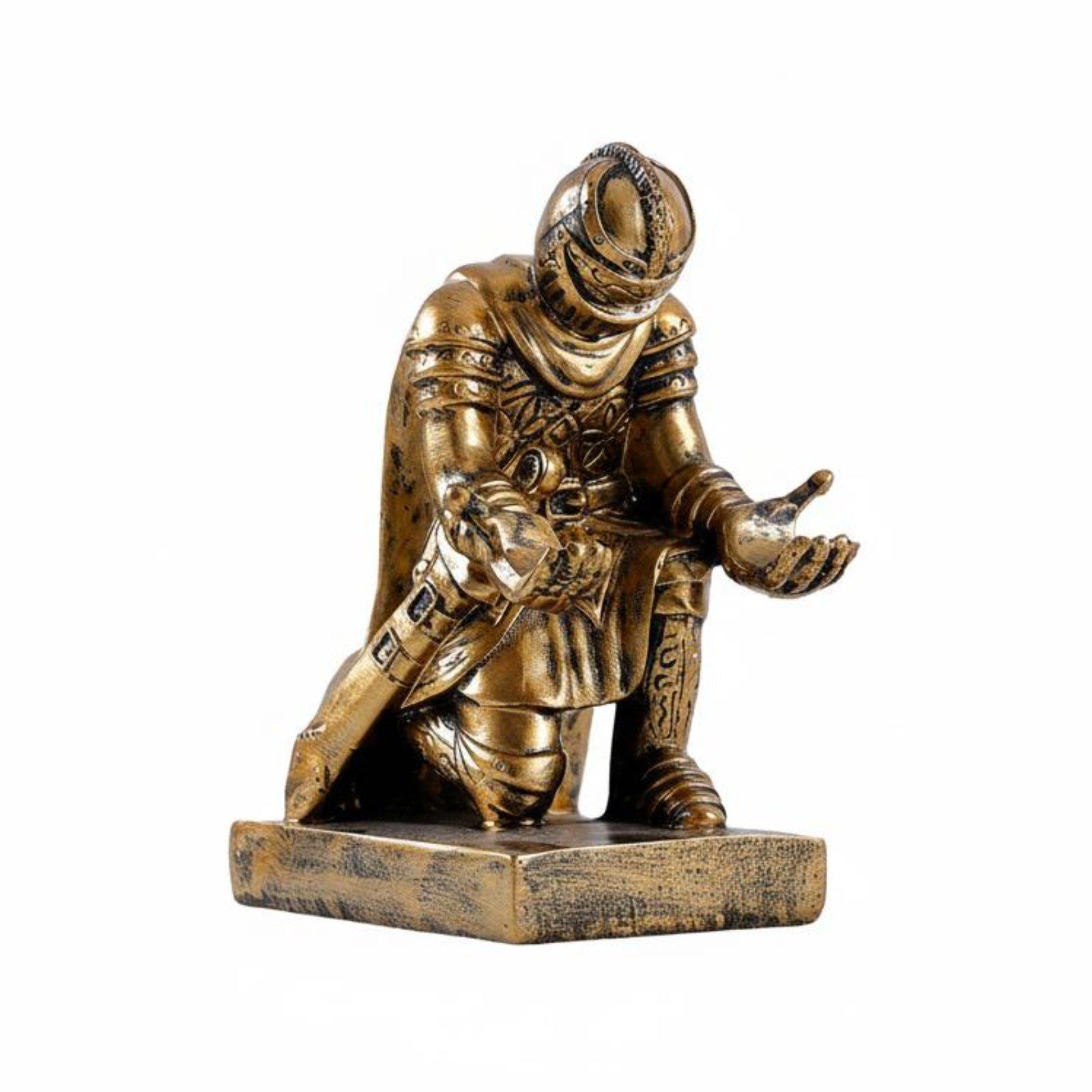 Knight Figurine Pen Holder
