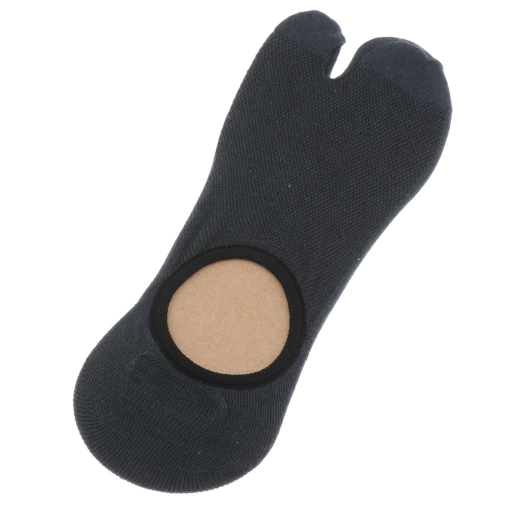 geta with socks
