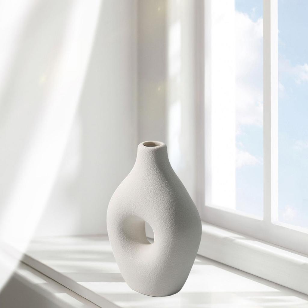 Modern Ceramic Flower Vase for Living Room Office Desktop Flower Arrangement 18x12cm