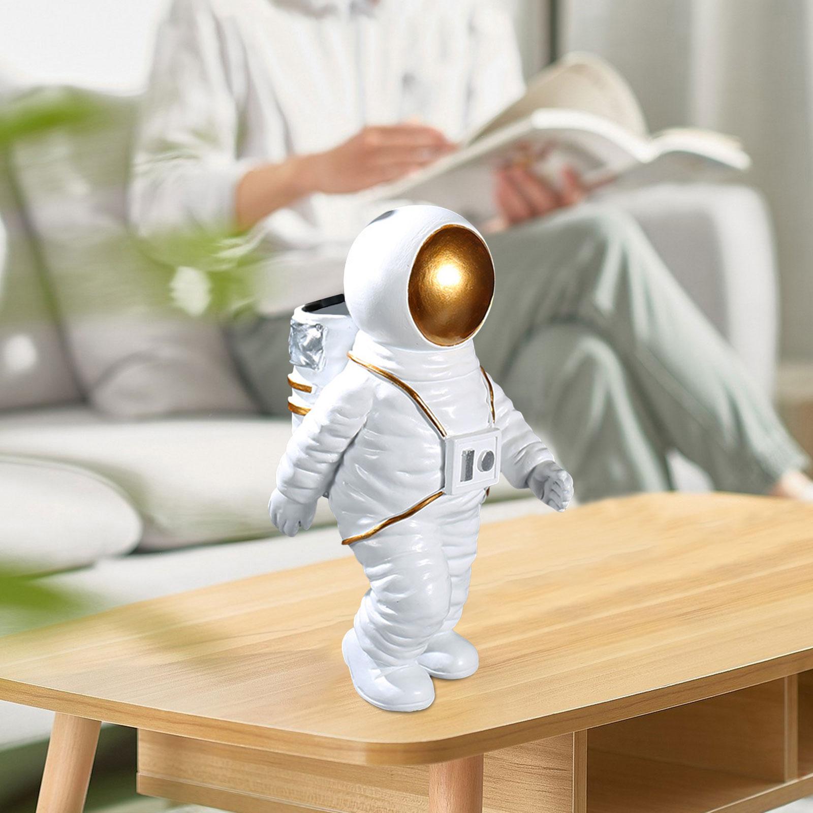 Spaceman Figurine Sculpture Astronaut Statue for Bookshelf Tabletop Bookcase 19.5cmx12.5cmx10cm