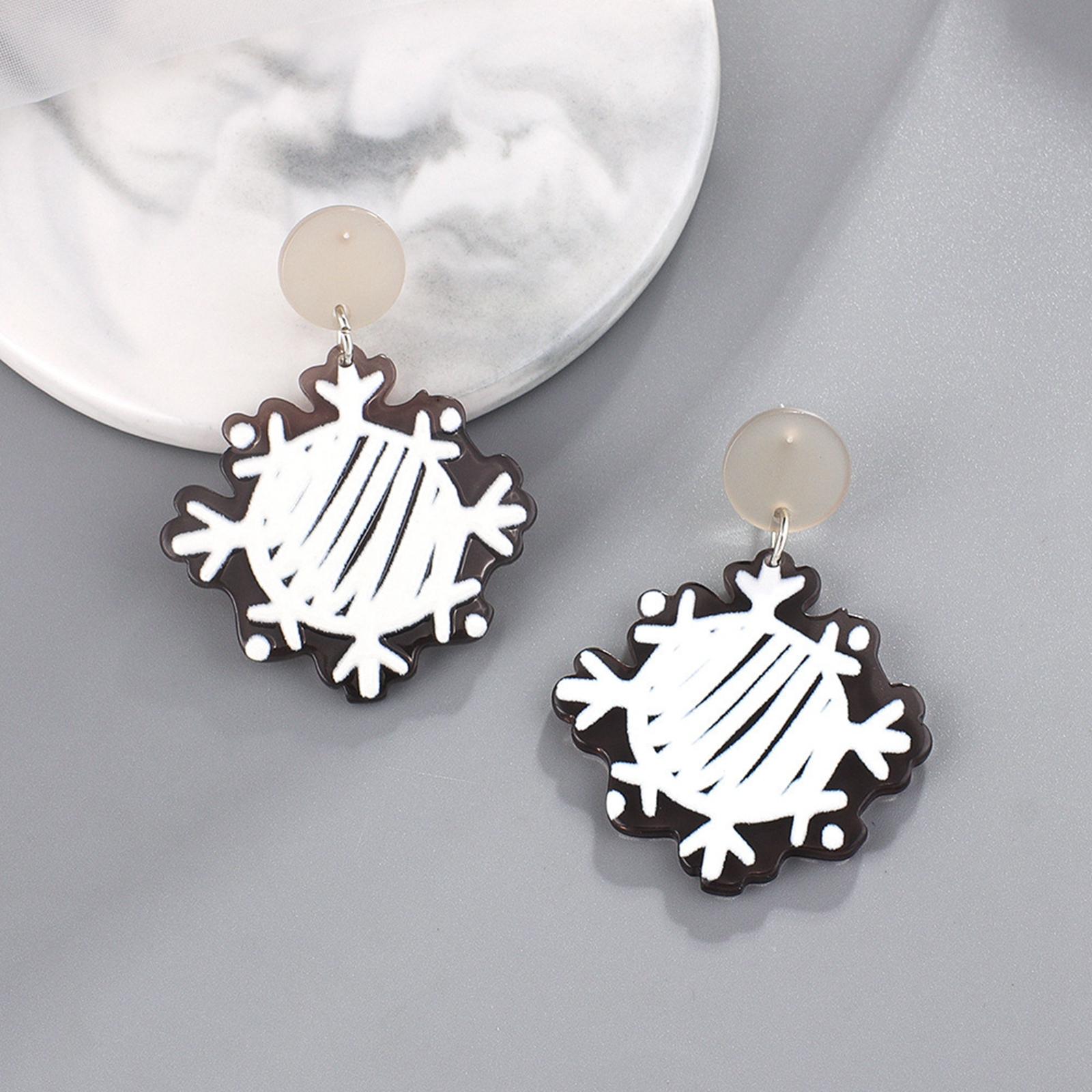 Christmas Stud Earrings Cartoon for Birthday  1.61×2.17inch Snowflake