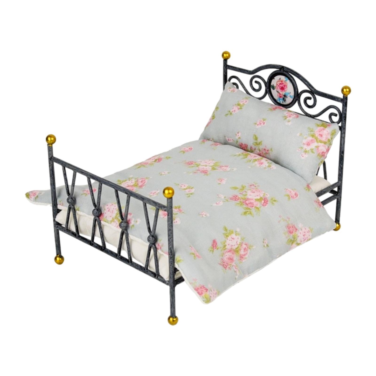 Dollhouse Bed Mini
