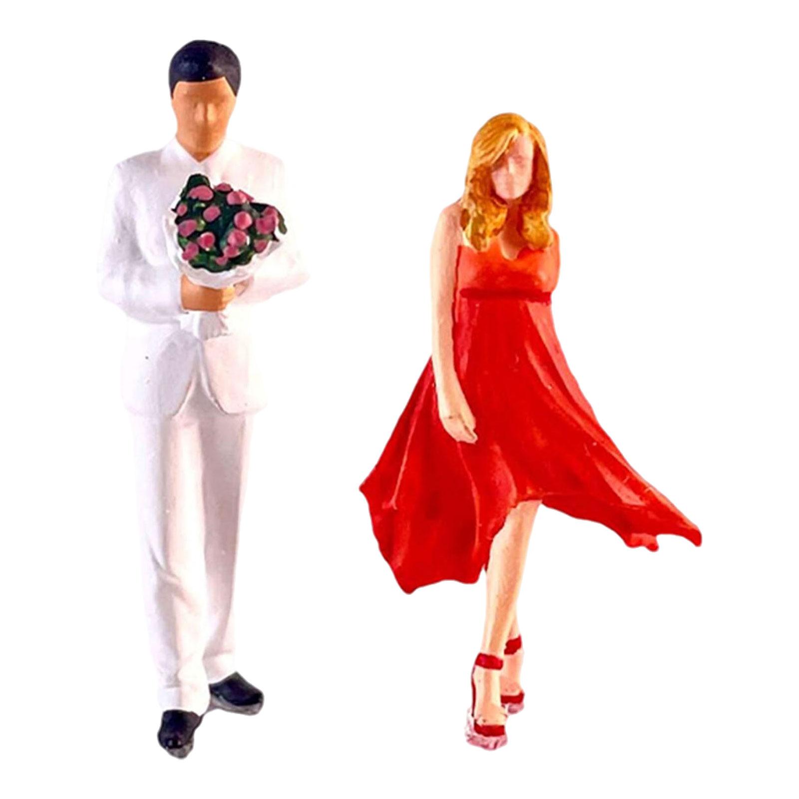 Mini Couple Figures 1/64 Scale