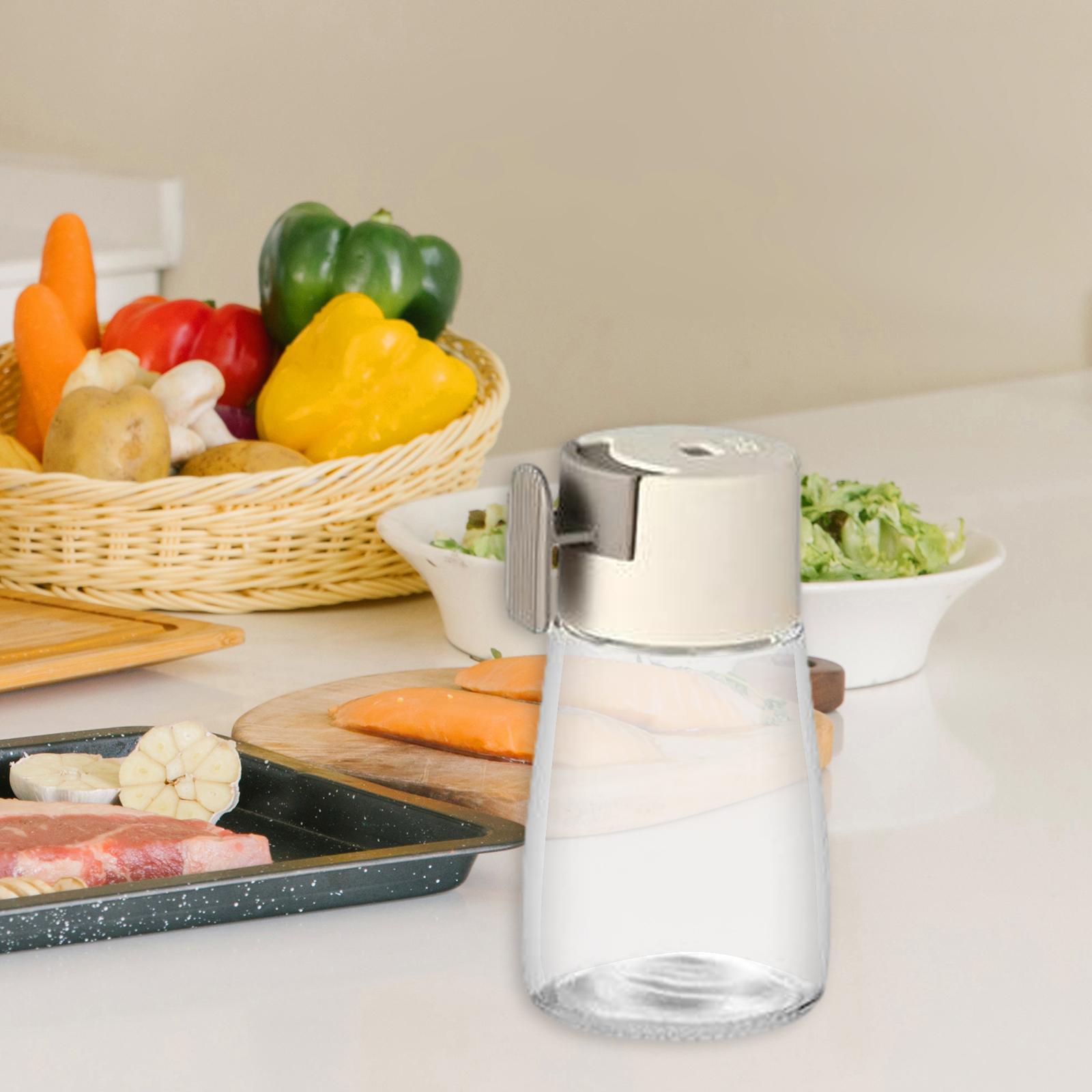 Measuring Seasoning Bottle Condiment Pepper Container for Salts Pepper Herbs Beige