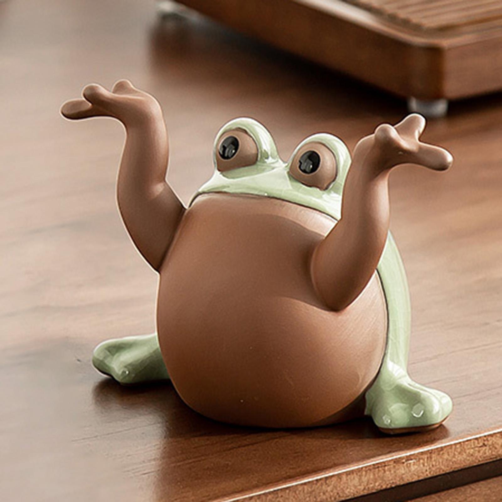 Ceramic Tea Pet Charm Frog Statue for Living Room Bookcase Table Centerpiece 10x6x8.5cm
