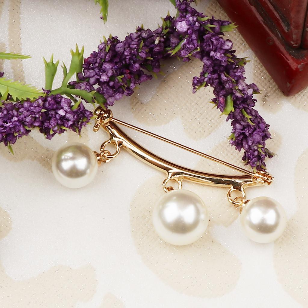 Imitation Pearl Charms Dangle Arc-shaped Safety Collor Sweater Pin Golden