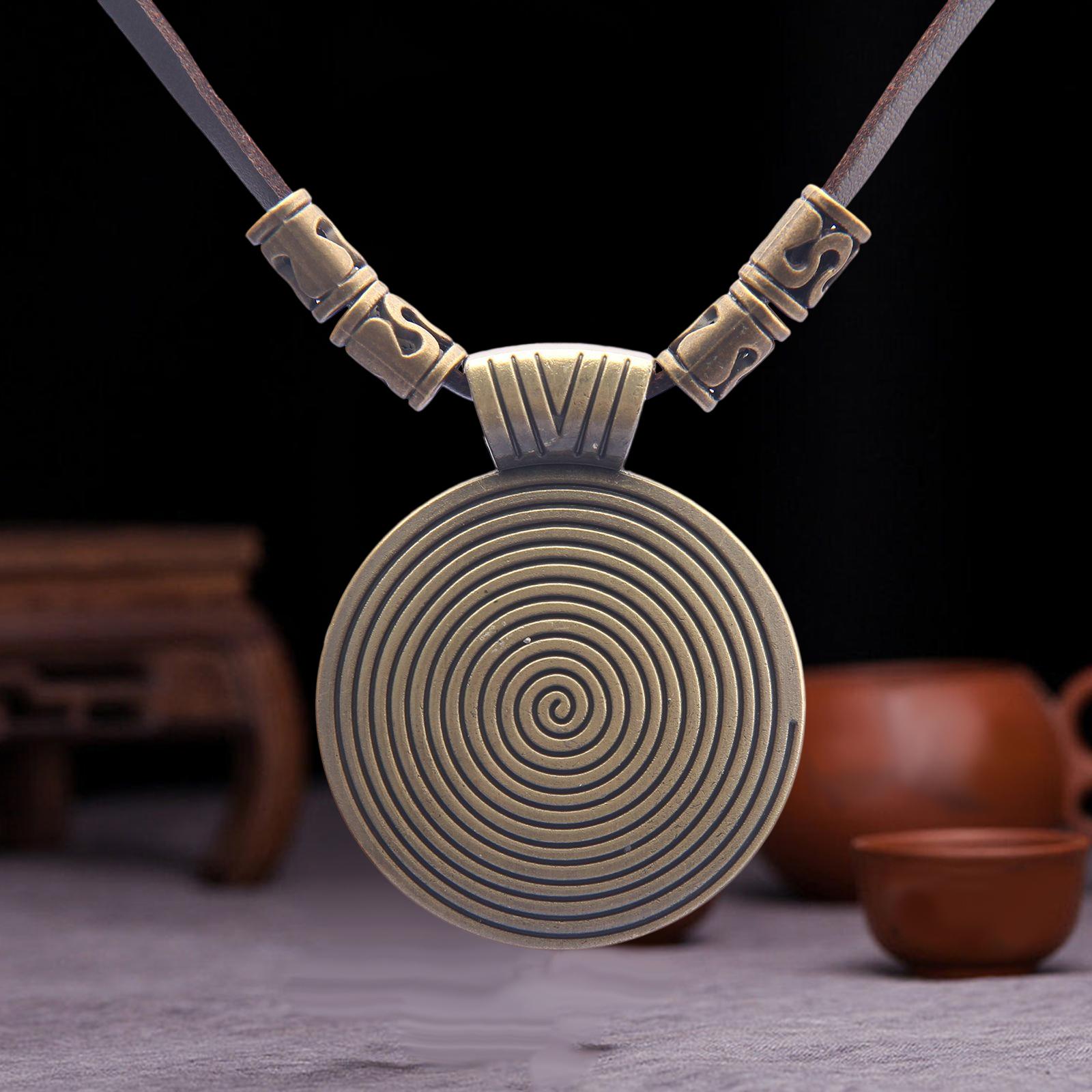 Exquisite Necklace Costume Accessory Charms Jewelry for Teens Women Gifts