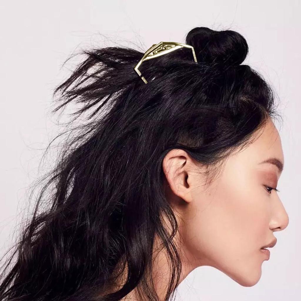 Fashion Metal Hair Claw Women's Hair Updo Claw Clip Jaw