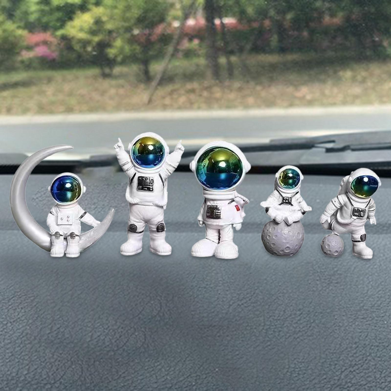 Astronaut Figure Spaceman Sculpture Resin Statue Ornament for Office Party 5pcs