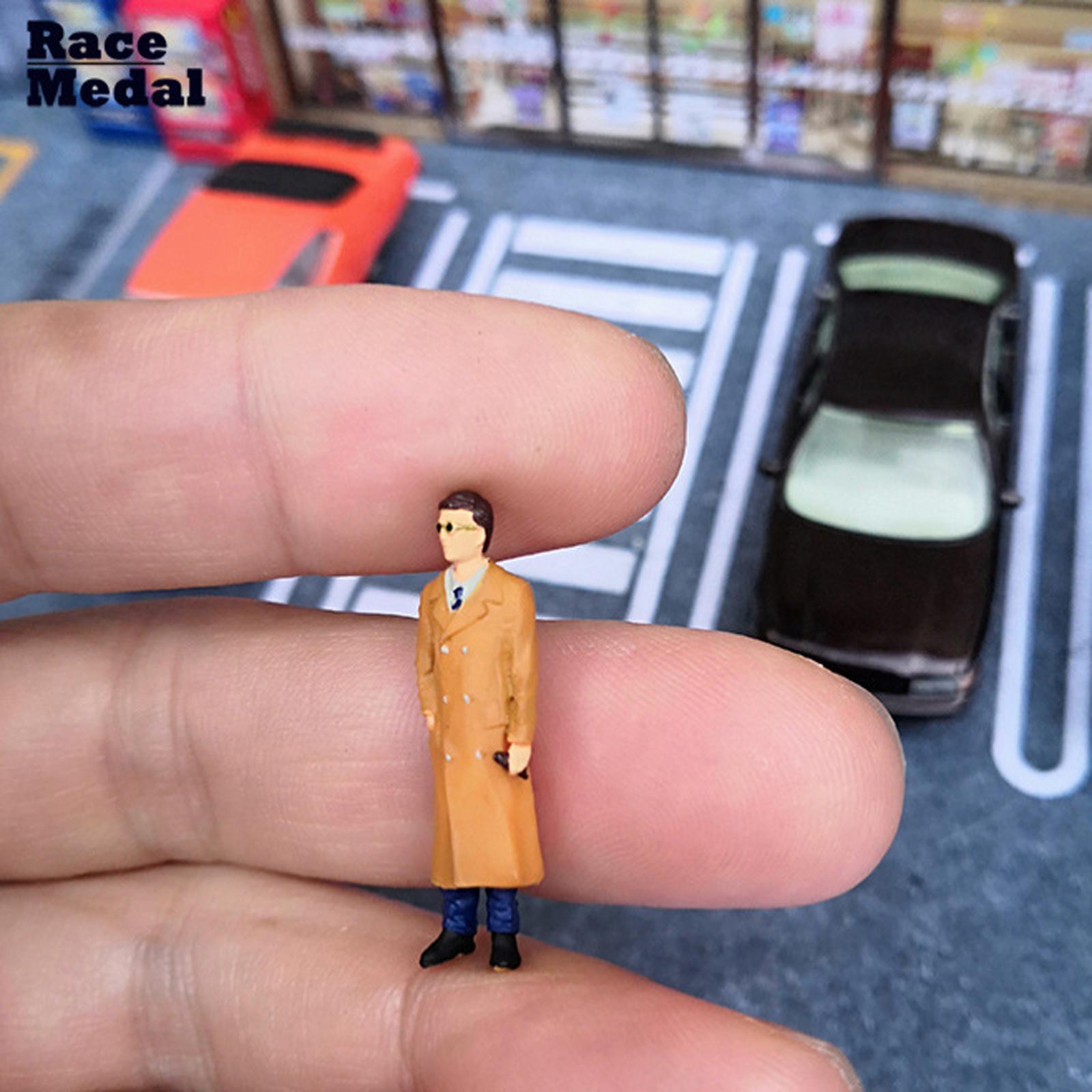 1/64 Model Figurines The Repairman Women Fashion Model Toys Male Yellow