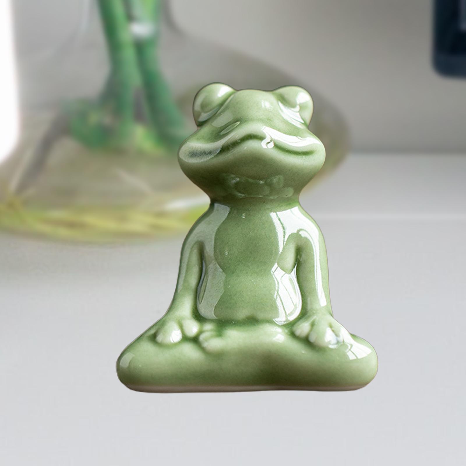 Miniature Frog Figurine Tea Pet Sculpture Small Frog Statue for Table Office StyleA 4.6x2.7x5.7cm