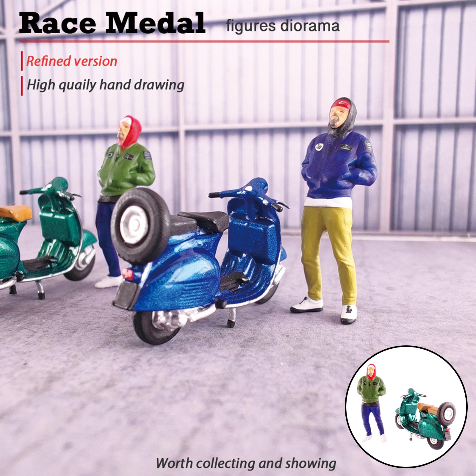 1/64 Figures Bearded Brother Motorcycle Dioramas Miniatures green