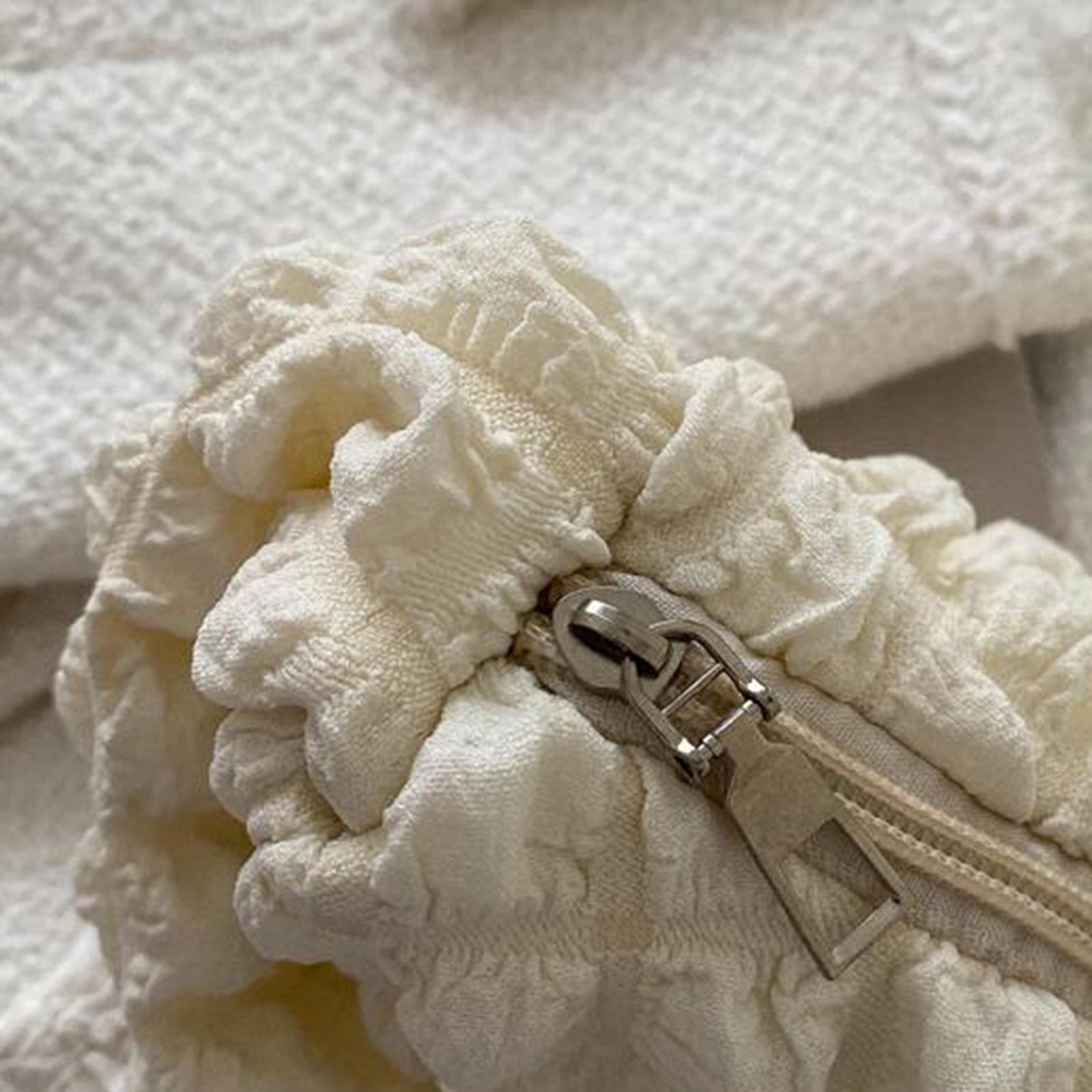 Cloud Bubbles Handbags Zipper Pleated Beach Casual Women's Shoulder Bag white