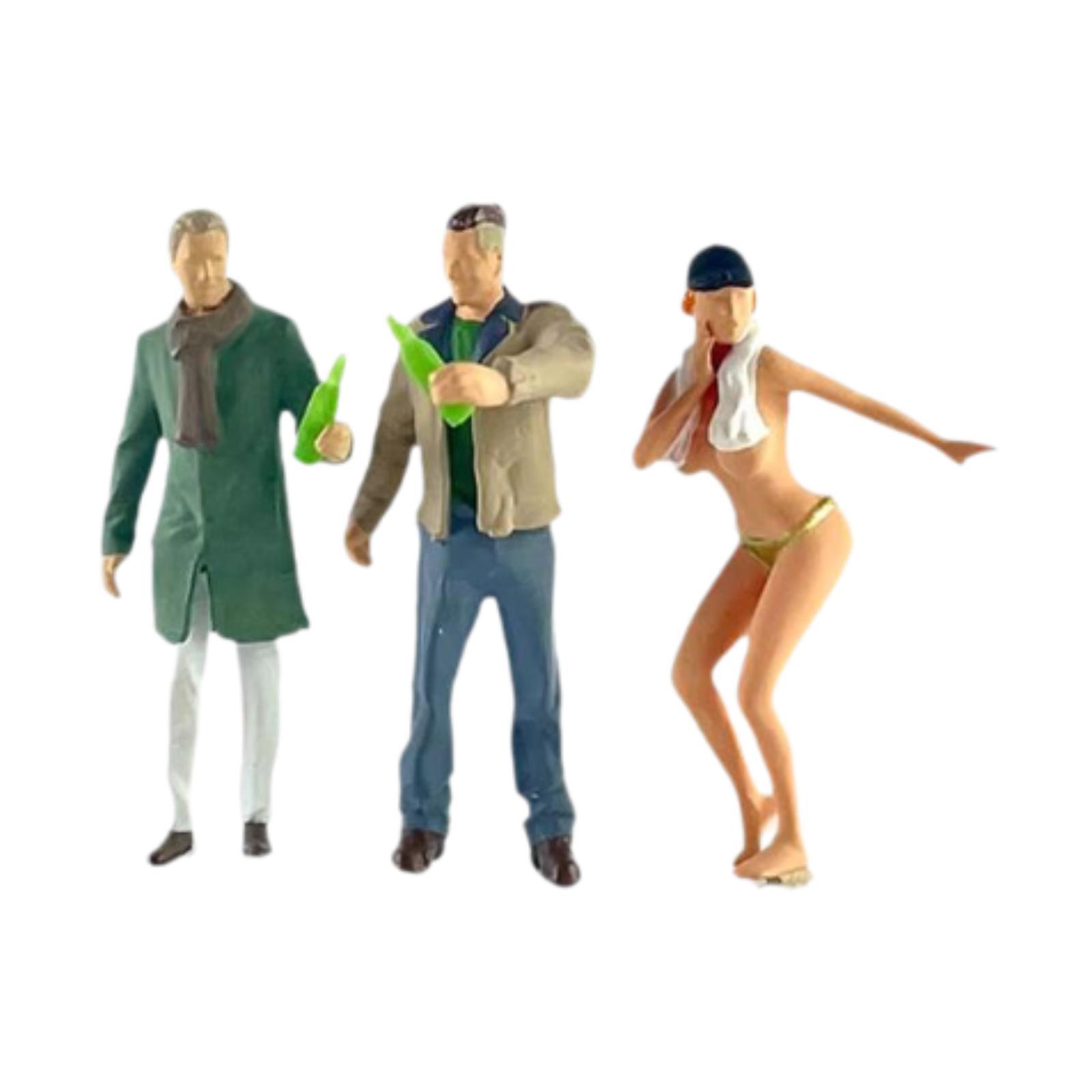 Diorama Figures 3x 1/64 Scale
