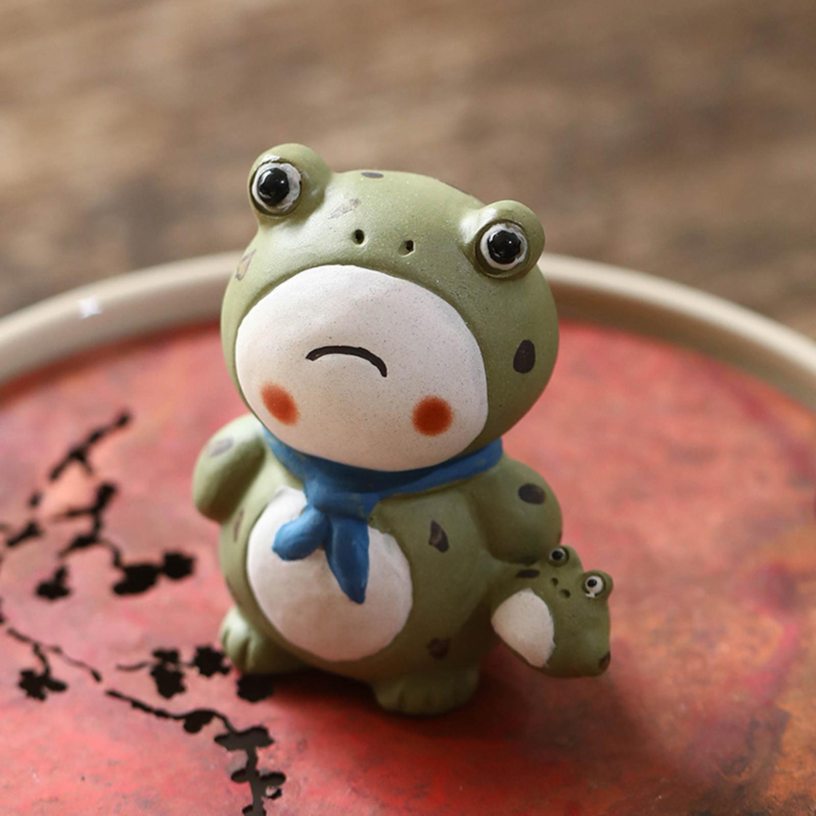 Ceramic Tea Pet Tea Figurine Artwork Frog Statue for Bookcase Table Tea Room